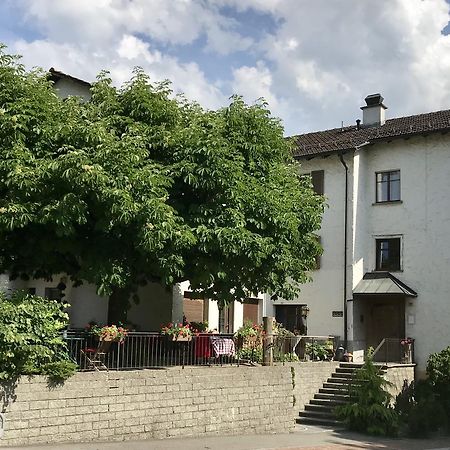 Bed And Breakfast Krone Schellenberg Exterior foto