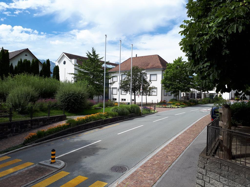 Bed And Breakfast Krone Schellenberg Exterior foto